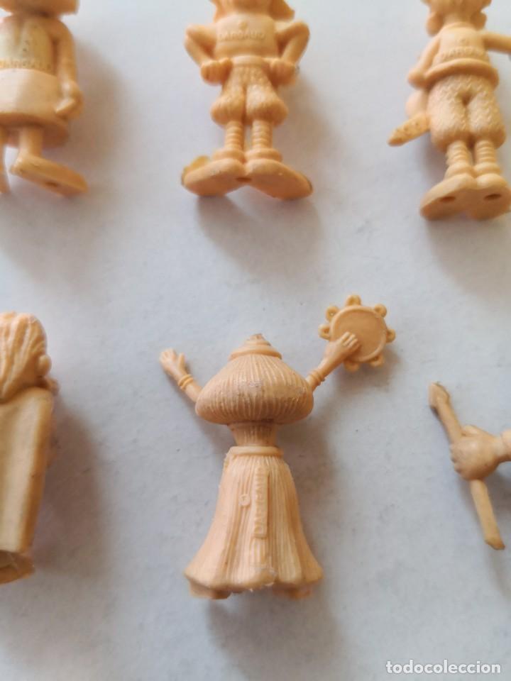 Figuras de goma y PVC: DUNKIN FIGURAS DARGAUD PLASTICO. - Foto 3