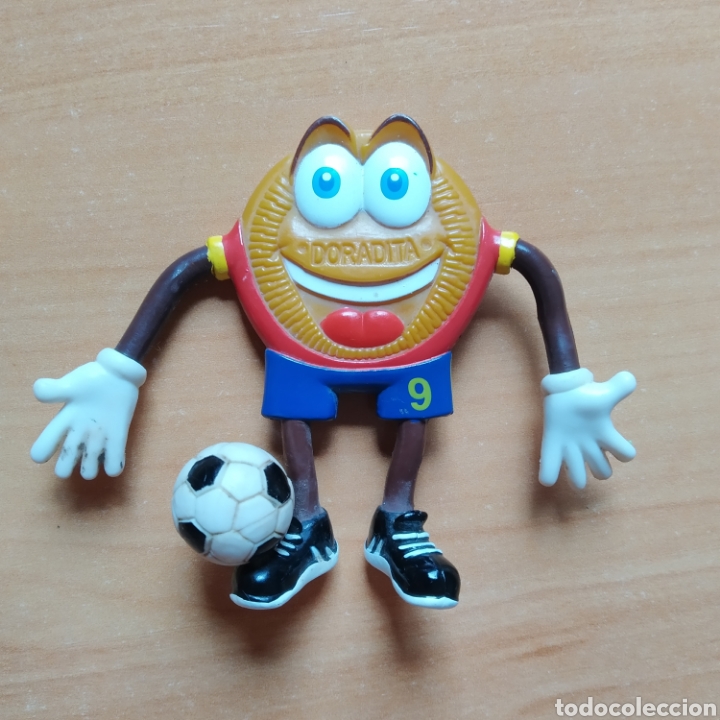 Rubber and PVC Figures: FIGURA PVC - DORADITA FUTBOL - MARB&Uacute; DORADA