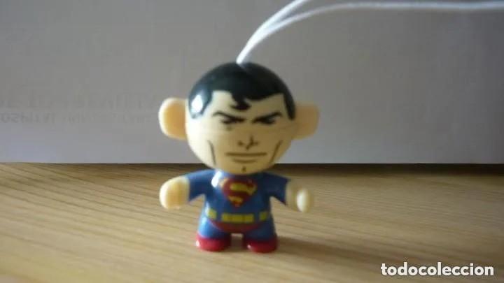 Figuras de goma Kinder: Figura Kinder - Marvel - Superman - Foto 1