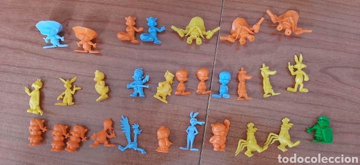 Figuras de goma y PVC: Lote mu&ntilde;ecos dunkin warner bros