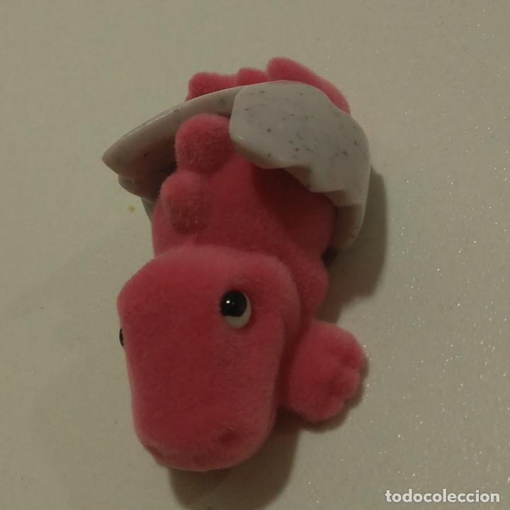Kinder &Uuml;berraschung: dinosaurio huevo bebe terciopelo suave kinder mu&ntilde;eco figura