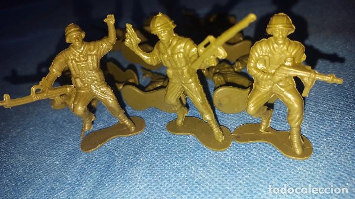 Figuras de goma y PVC: FIGURAS SOLDADOS