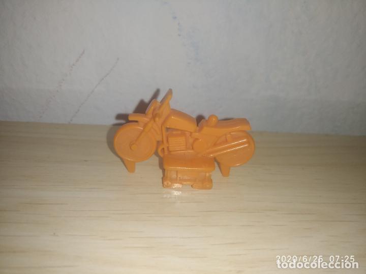 Figuras de goma y PVC: Moto premium dunkin - Foto 6