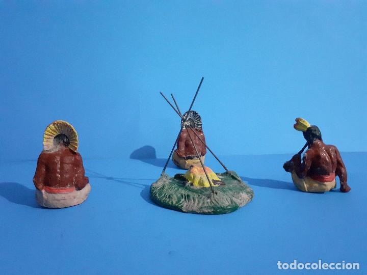 Figuras de goma y PVC: Lote indios y hoguera masa lineol elastolin. - Foto 2