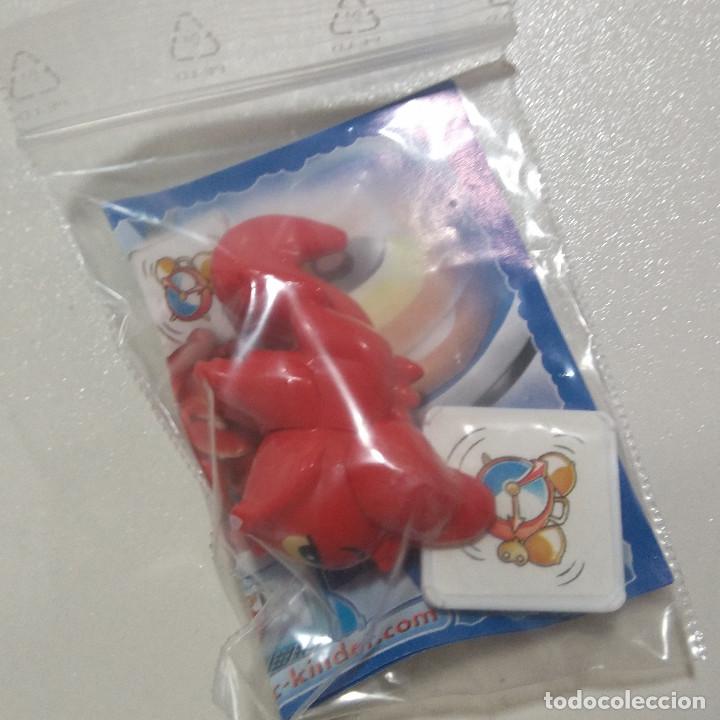 Figuras de Borracha e PVC: kinder dragon color mu&ntilde;eco figura bpz papel pinza rojo