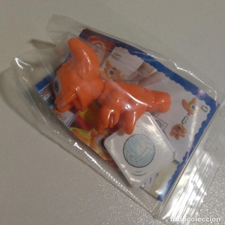 Figuras de Borracha e PVC: kinder dragon color mu&ntilde;eco figura bpz papel pinza naranja