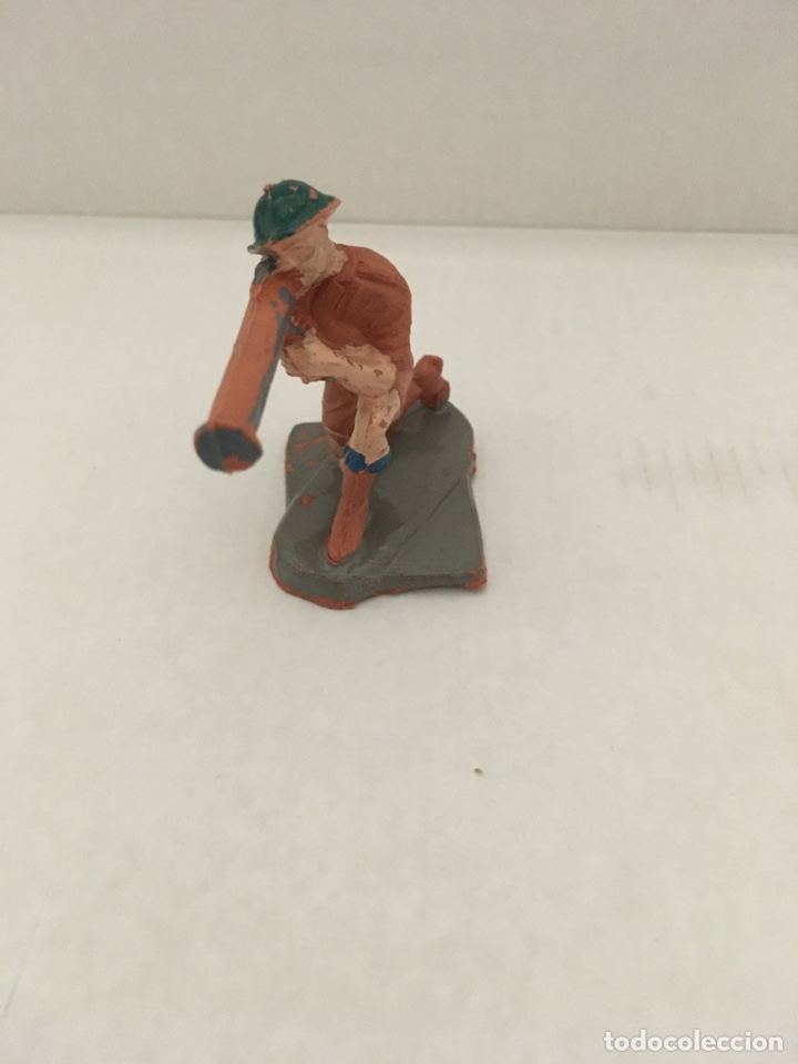 Figuras de goma y PVC: SOLDADO INGL&Eacute;S DE PL&Aacute;STICO PECH - Foto 3