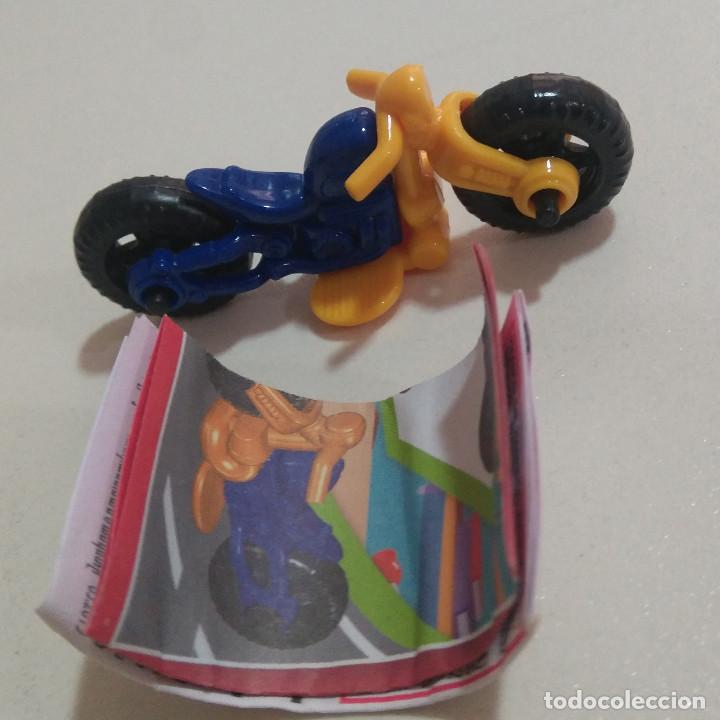 Figuras de Borracha e PVC: kinder moto se 054 papel bpz completa