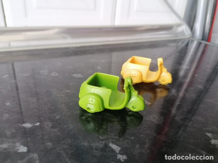Figuras de goma y PVC: Moto zomlings - Foto 2