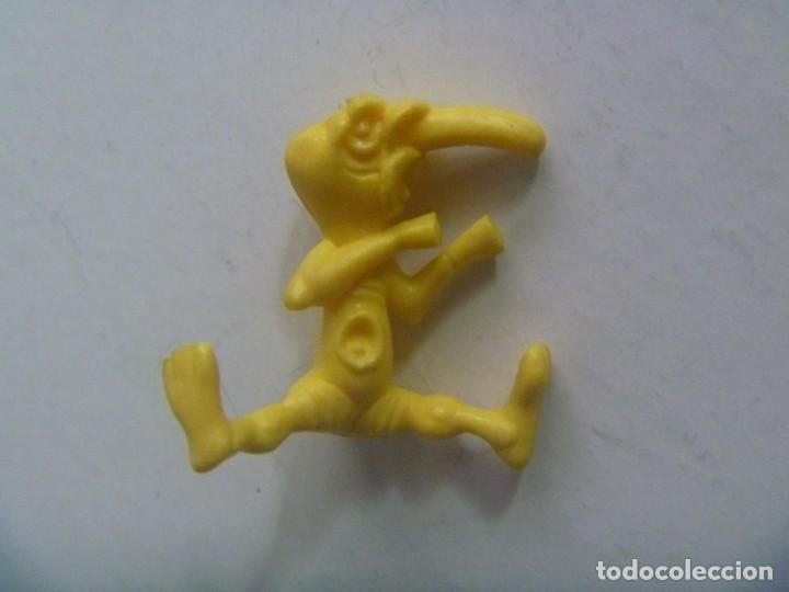 Figuras de goma y PVC: FIGURA DE DUNKIN , COLECCION DE MONSTRUOS - Foto 1