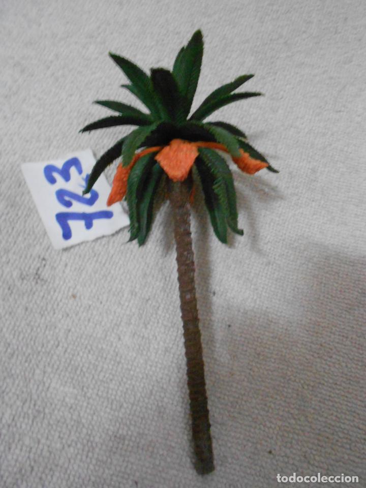 Gummi- und PVC-Figuren: ANTIGUA PALMERA PARA DIORAMA O MAQUETAS SIMILARES MUY REALISTA