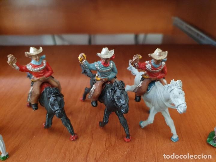 Figuras de goma y PVC: Vaqueros y caballos de pech, en goma - Foto 3