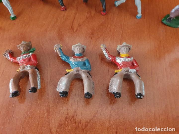 Figuras de goma y PVC: Vaqueros y caballos de pech, en goma - Foto 5
