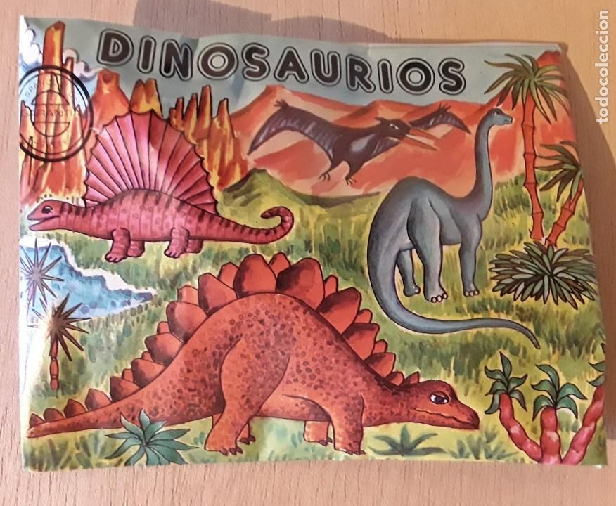 Figuras de Goma y PVC: Sobre montaplex dinosaurios sin abrir