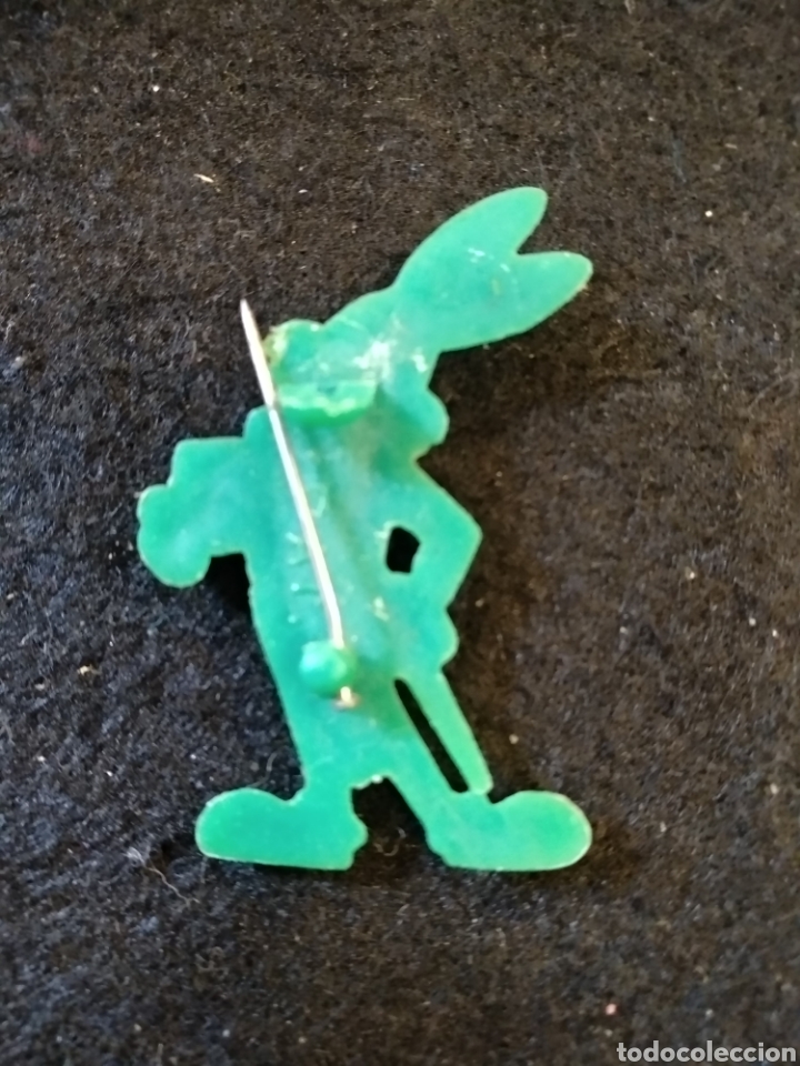 Figuras de goma y PVC: Dunkin Bugs Bunny, alfiler - Foto 2