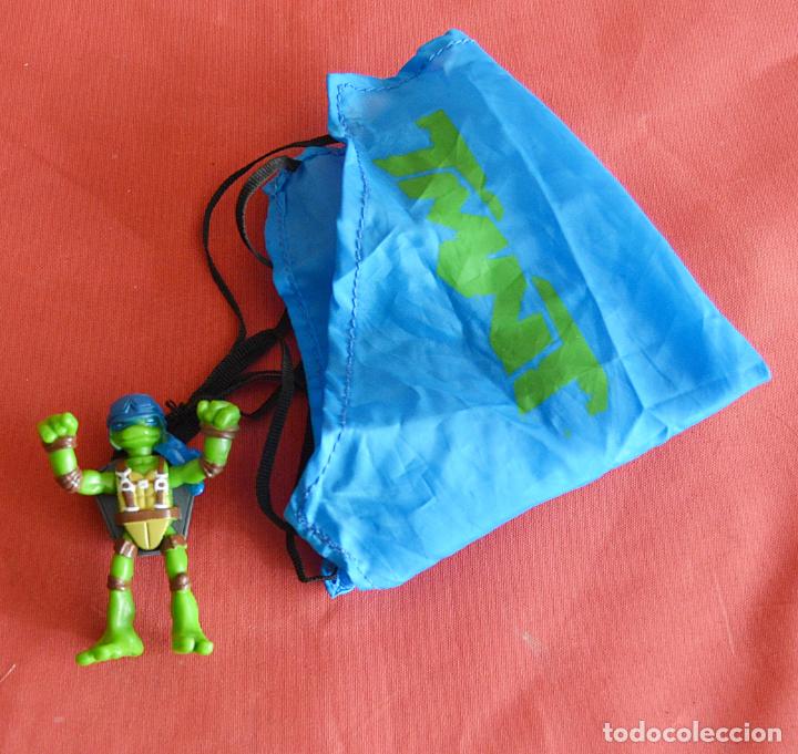 Figuras de goma y PVC: TORTUGA NINJA EN PARACAIDAS - Foto 3