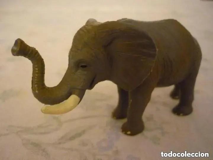 Figuras de Borracha e PVC: Figura de elefante 5 cm.