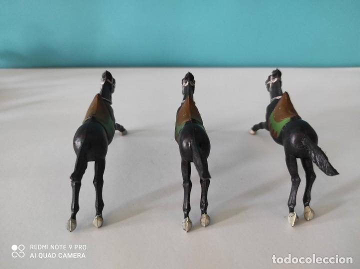 Figuras de goma y PVC: REAMSA LOTE DE 3 CABALLOS VAQUEROS - Foto 2