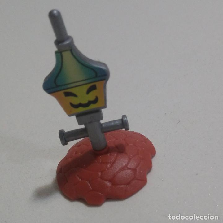 Figuras de goma Kinder: kinder farola terror - Foto 1