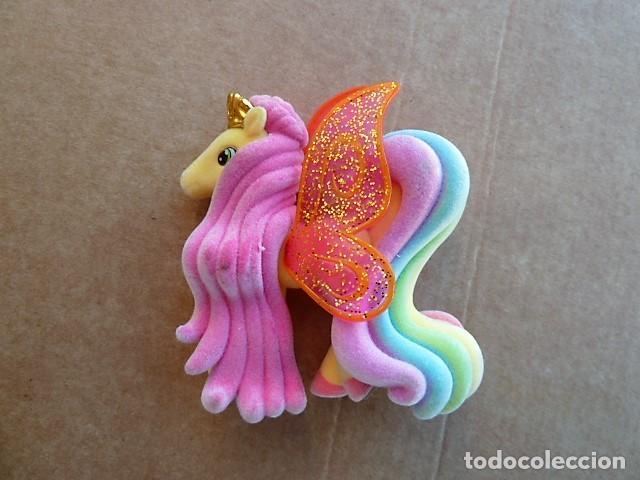 Figuras de goma y PVC: Caballo de terciopelo, con alas. Coleccionable - Foto 6
