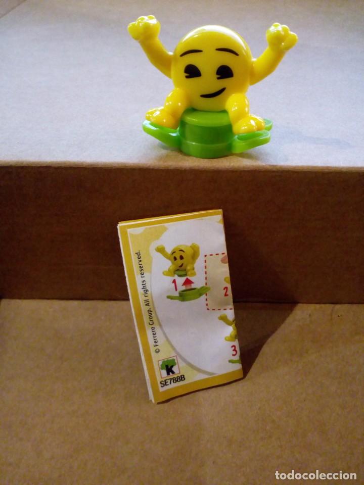 Figure di Gomma e PVC: Figura Kinder Sorpresa Emoji Emojoy SE788B !