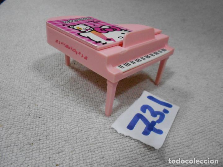 Figuras de goma y PVC: PIANO HELLO KITTY - Foto 1