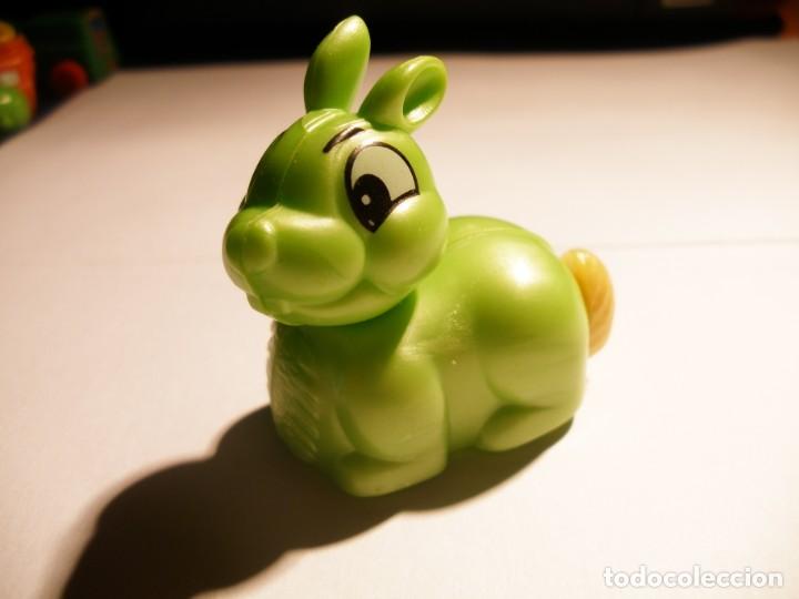 Figuras de goma Kinder: KINDER - K98 N.113 - CONEJO. - Foto 1
