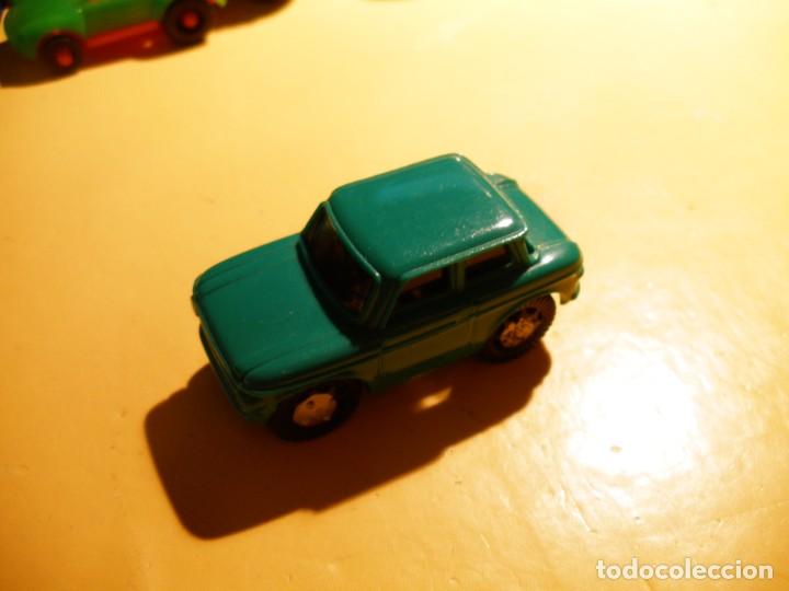 Figure di Gomma e PVC: KINDER - K95 N.99 - COCHE ANTIGUO.