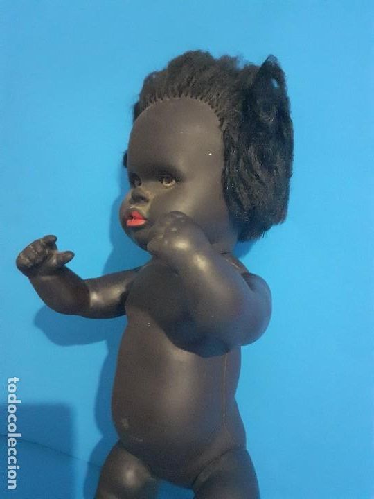 Figuras de goma y PVC: Mu&ntilde;eca Negra. Goma. - Foto 5