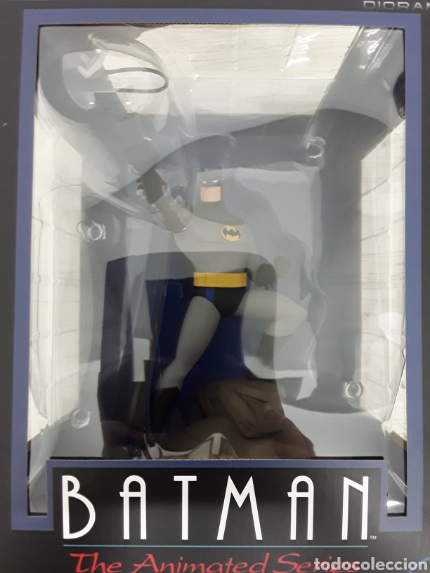 estatua batman con bati-garra grapping gun batm - Buy Other rubber and PVC  figures on todocoleccion