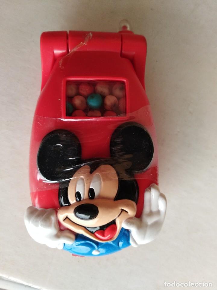 Figuras de goma y PVC: Telefono con sonidos y golosinas Disney. (874)
