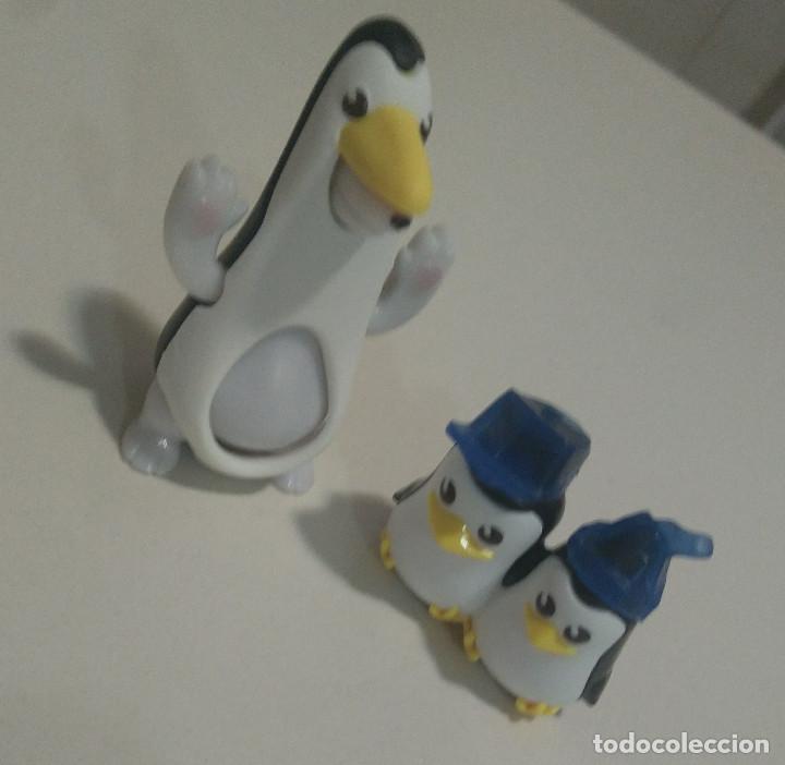 Kinder &Uuml;berraschung: kinder mu&ntilde;eco figura maxi huevo navidad pascua navide&ntilde;a dv oso polar ping&uuml;inos disfraz
