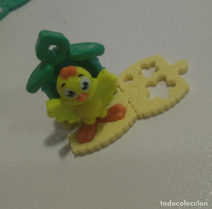 Kinder &Uuml;berraschung: kinder pascua 2020 dv mu&ntilde;eco puzzle edicion animales bosque pollo pollito