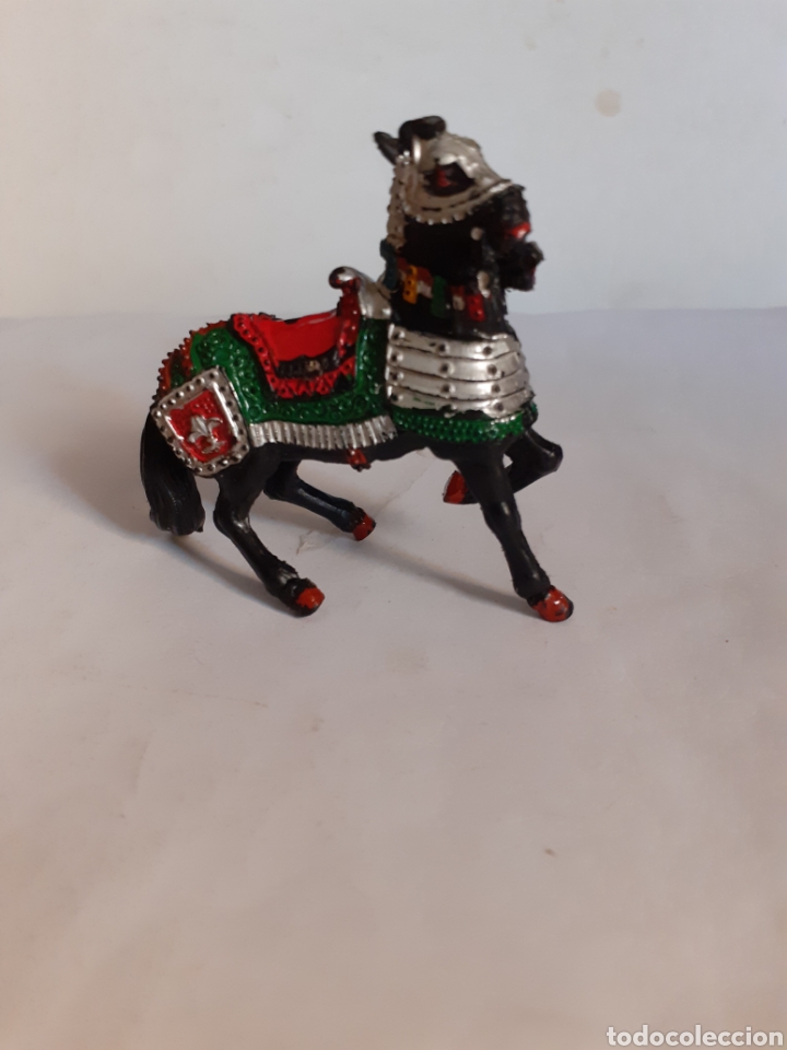 Figuras de goma y PVC: LAFREDO CABALLO MEDIEVAL PLASTICO - Foto 1
