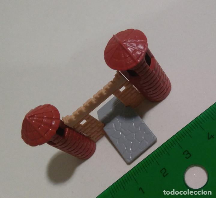Kinder &Uuml;berraschung: kinder castillo torreones torre miniatura puerta portada