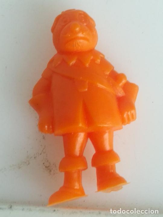 Figuras de goma y PVC: Mosqueperro premium chicles o pastelitos Dunkin - Foto 1