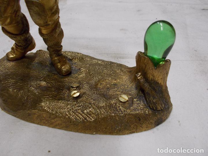 Figuras de goma y PVC: figura ni&ntilde;o en bronce - Foto 5
