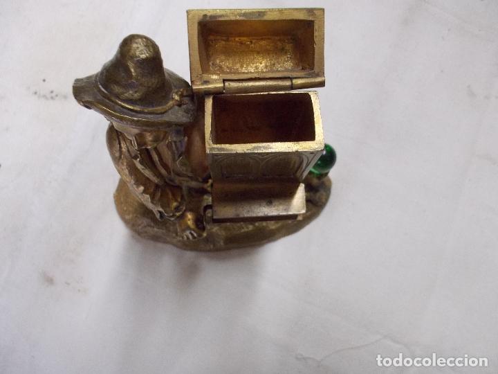 Figuras de goma y PVC: figura ni&ntilde;o en bronce - Foto 7