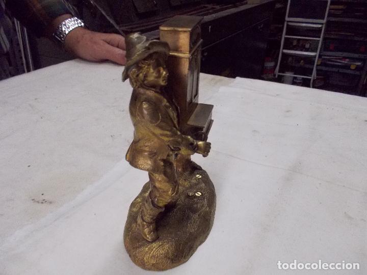 Figuras de goma y PVC: figura ni&ntilde;o en bronce - Foto 11