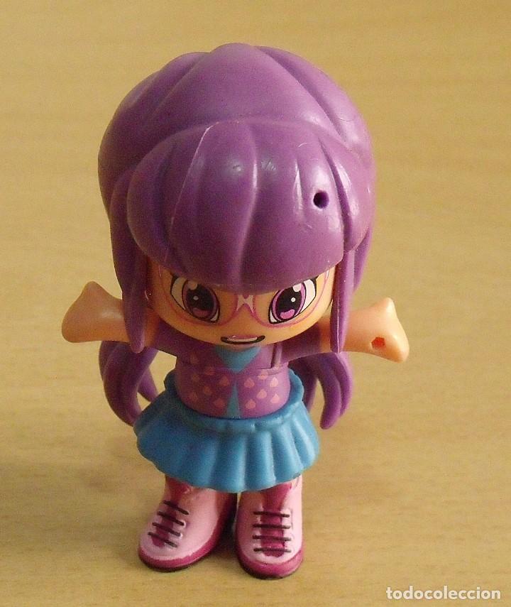 Rubber and PVC Figures: Little Pet Shop. Original. Famosa. Buen estado. 8 cm. Ni&ntilde;a cabello lila.