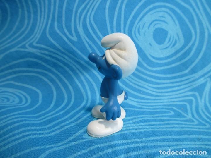 Figuras de goma y PVC: PITUFO,SALUDANDO, SCHLEICH 2010 - Foto 4