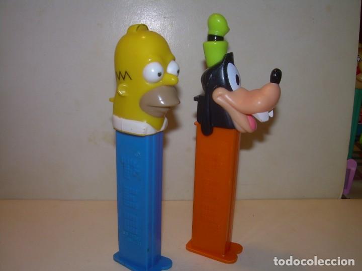 Figuras de goma y PVC dispensador PEZ: DOS DISPENSADORES PEZ. - Foto 1