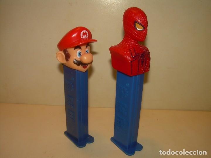 Figuras de goma y PVC dispensador PEZ: DOS DISPENSADORES PEZ. - Foto 1