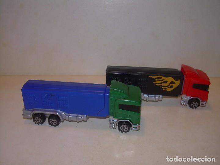 Figuras de goma y PVC dispensador PEZ: DOS DISPENSADORES PEZ. - Foto 1