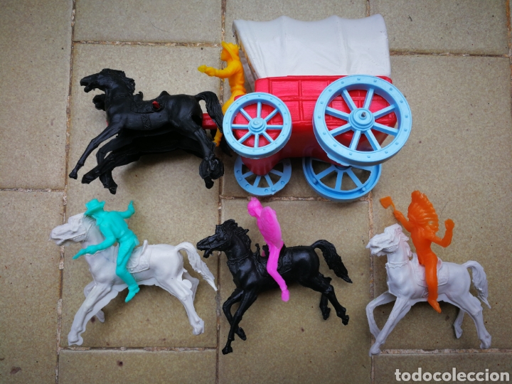 Figuras de goma y PVC: DILIG&Egrave;NCIA Y FIGURAS DE PL&Aacute;STICO FLEXIBLE WESTERN, INDIOS Y VAQUEROS. - Foto 3