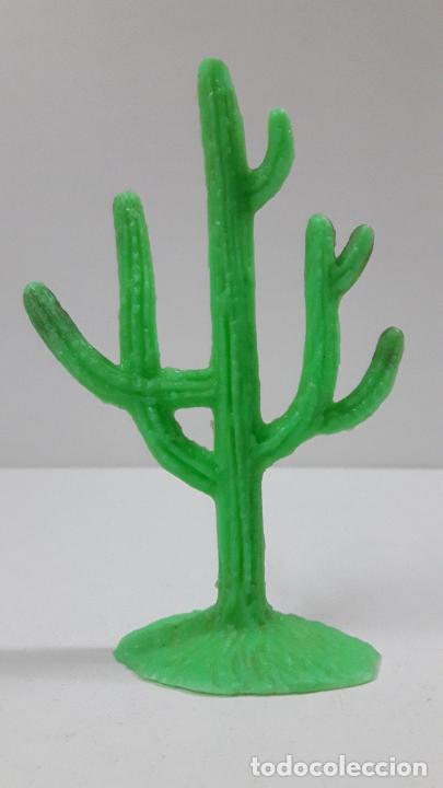 Figuras de goma y PVC: DOS CACTUS . PARA DECORADO - Foto 4