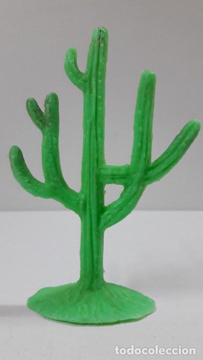 Figuras de goma y PVC: DOS CACTUS . PARA DECORADO - Foto 5
