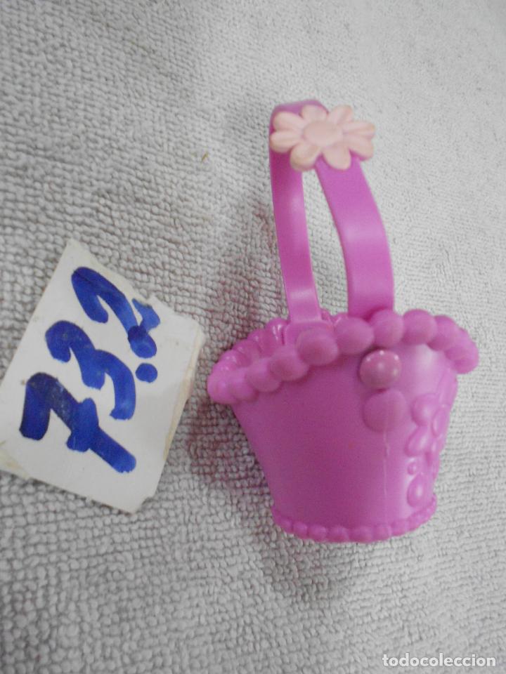 Figurines en Caoutchouc et PVC: --- CESTA PARA NANCY ---