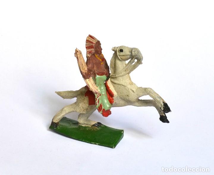 Figuras de Goma y PVC: Indio con arco a caballo Arcla Capell ó Lafredo, en goma, circa 1950. - Foto 2 - 220761320