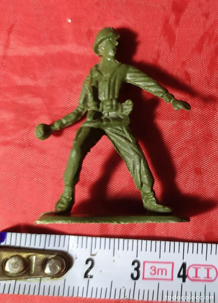 Figuras de goma y PVC: indio - Foto 1